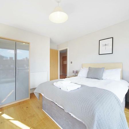 2 Bed Executive Penthouse Near Liverpool Street Free Wifi By City Stay Aparts לונדון מראה חיצוני תמונה
